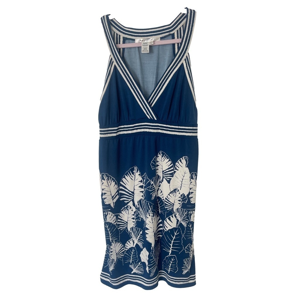 Max Studio Blue and White Leaf Print Dress